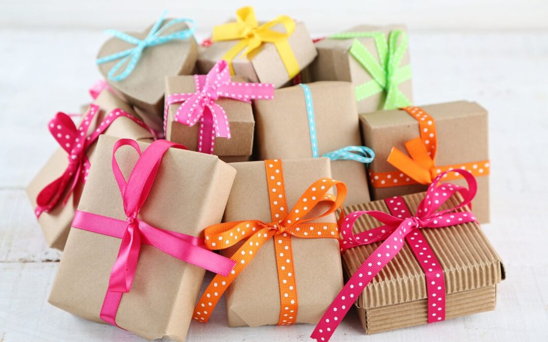 168 Unique & Meaningful Customer Gifts