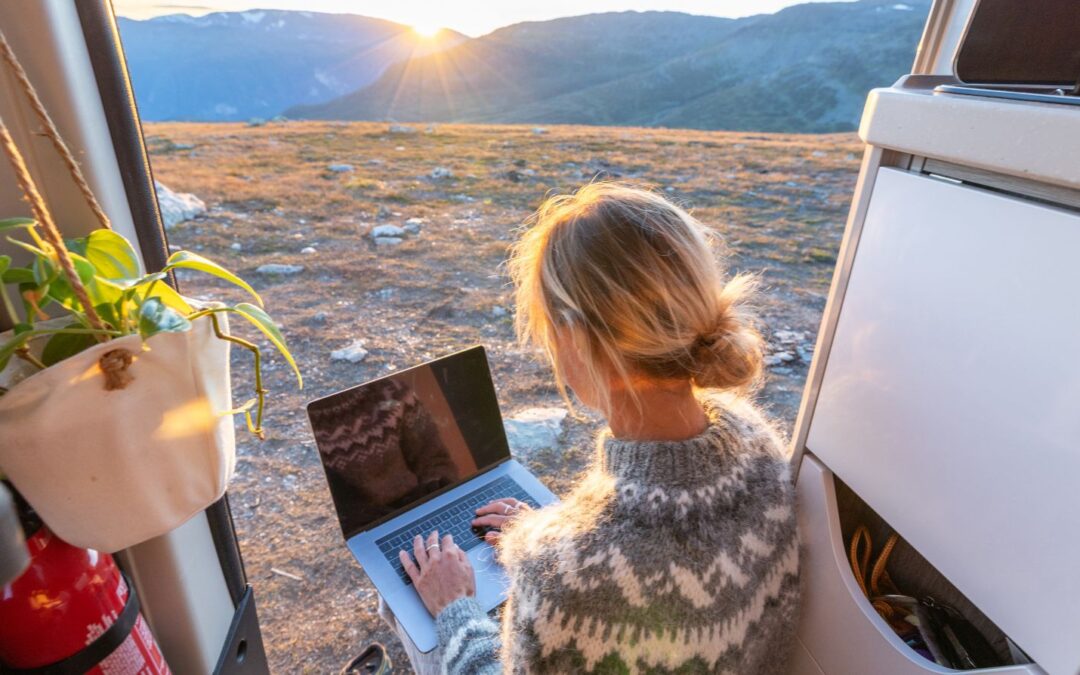 11 Thoughtful YearEnd Employee Gifts Giftsenda